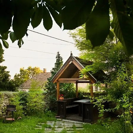 Elisabeth Vendeghaz Guest house Balatonudvari
