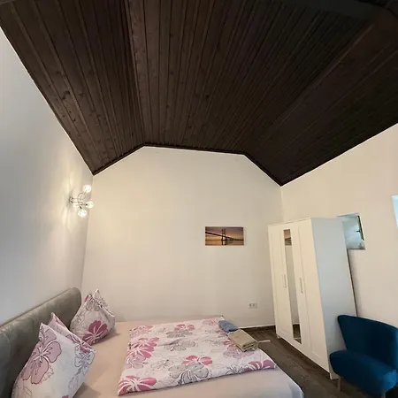 Elisabeth Vendeghaz Gasthuis 3*