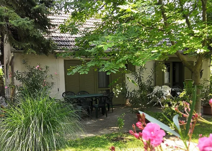 Elisabeth Vendeghaz בית הארחה 3*