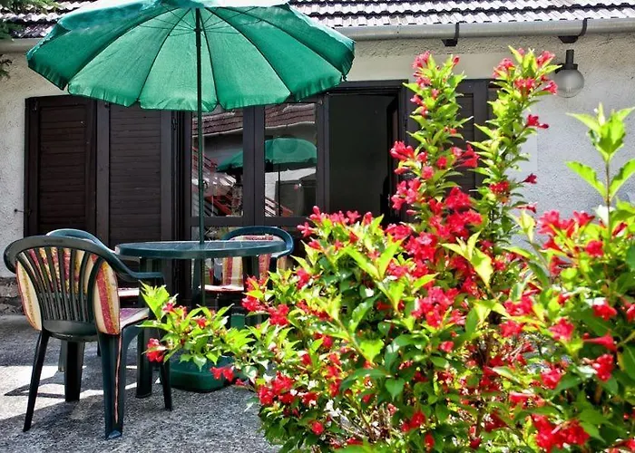 Elisabeth Vendeghaz 3* בלטונודבארי